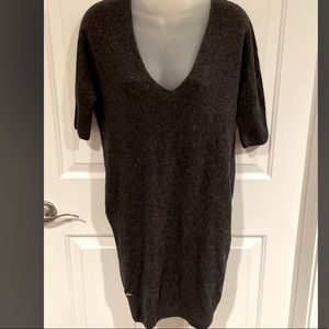 Lacoste Women's Sz XS V Neck Gray Shimmery Sparkly Sweater Dress GUC